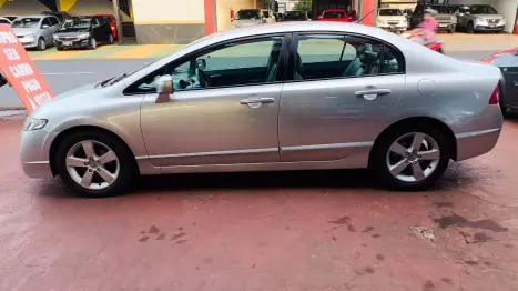 HONDA Civic 1.8 16V 4P FLEX LXS AUTOM�TICO, Foto 8