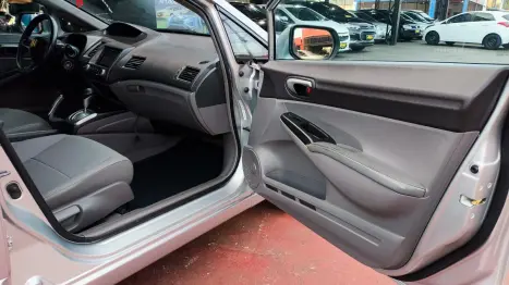 HONDA Civic 1.8 16V 4P FLEX LXS AUTOM�TICO, Foto 11