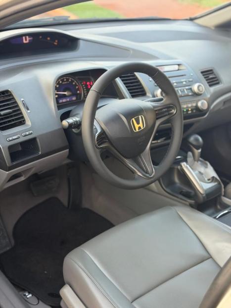 HONDA Civic 1.8 16V 4P FLEX LXS AUTOMÁTICO, Foto 8