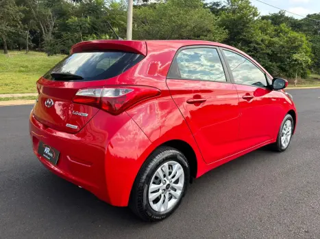 HYUNDAI HB 20 Hatch 1.6 16V 4P FLEX COMFORT PLUS AUTOM�TICO, Foto 4