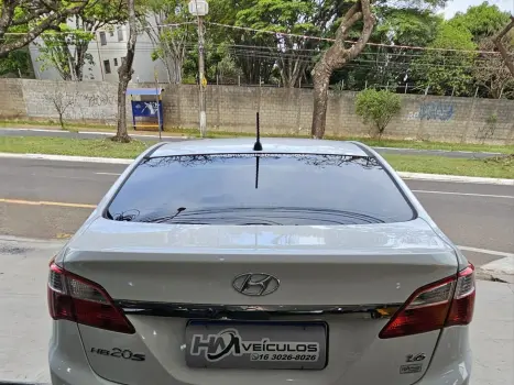 HYUNDAI HB 20 Sedan 1.6 16V 4P FLEX COMFORT PLUS, Foto 4
