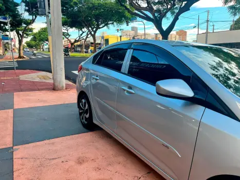 HYUNDAI HB 20 Sedan 1.0 12V 4P FLEX COMFORT PLUS, Foto 4