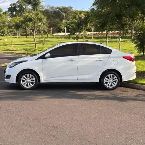 HYUNDAI HB 20 Sedan 1.6 16V 4P FLEX COMFORT PLUS AUTOM�TICO, Foto 5