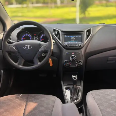 HYUNDAI HB 20 Sedan 1.6 16V 4P FLEX COMFORT PLUS AUTOM�TICO, Foto 8