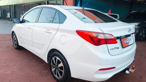 HYUNDAI HB 20 Sedan 1.6 16V 4P FLEX COMFORT STYLE AUTOM�TICO, Foto 4