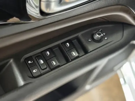 JEEP Commander 1.3 16V 4P FLEX T270 OVERLAND TURBO AUTOM�TICO AT6, Foto 15