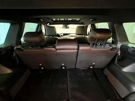 JEEP Commander 1.3 16V 4P FLEX T270 OVERLAND TURBO AUTOM�TICO AT6, Foto 8