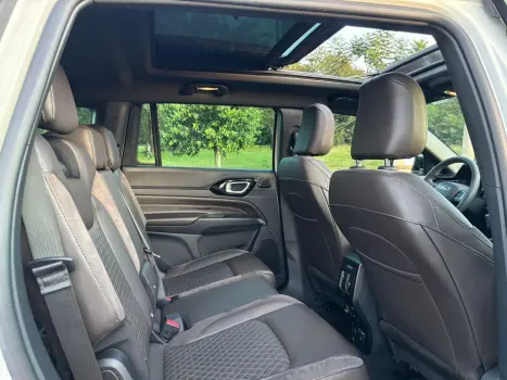 JEEP Commander 1.3 16V 4P FLEX T270 OVERLAND TURBO AUTOMÁTICO AT6, Foto 10