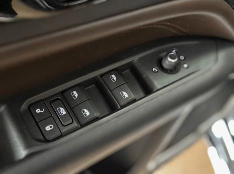 JEEP Commander 2.0 16V 4P TD380 OVERLAND 4X4 TURBO DIESEL AUTOM�TICO AT9, Foto 15