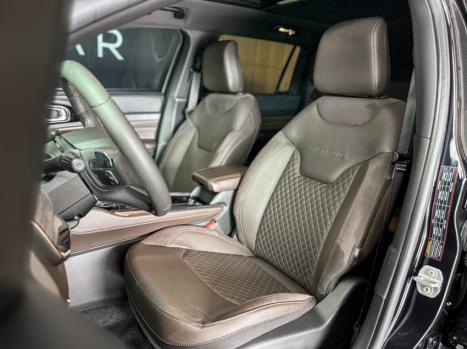 JEEP Commander 2.0 16V 4P TD380 OVERLAND 4X4 TURBO DIESEL AUTOM�TICO AT9, Foto 16