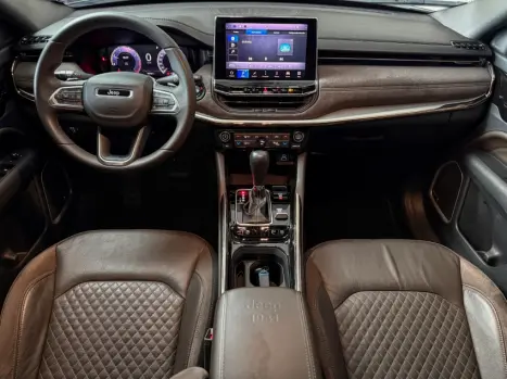 JEEP Commander 2.0 16V 4P TD380 OVERLAND 4X4 TURBO DIESEL AUTOM�TICO AT9, Foto 16