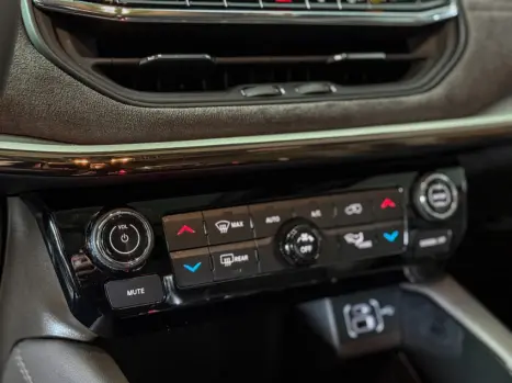 JEEP Commander 2.0 16V 4P TD380 OVERLAND 4X4 TURBO DIESEL AUTOM�TICO AT9, Foto 20