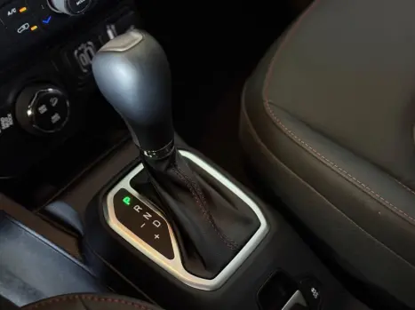 JEEP Renegade 1.3 16V 4P FLEX T270 TRAILHAWK 4X4 TURBO AUTOMTICO, Foto 17