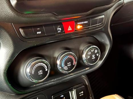 JEEP Renegade 1.8 16V 4P FLEX SPORT AUTOMÁTICO, Foto 10 JEEP Renegade 1.8 16V 4P FLEX SPORT AUTOMÁTICO, Foto 10