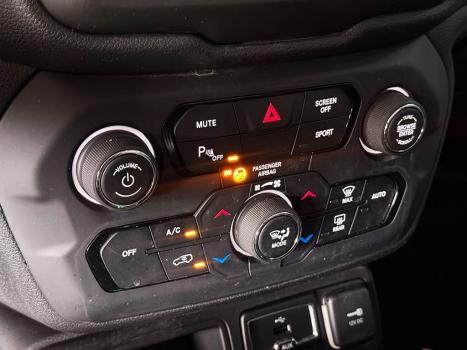 JEEP Renegade 1.8 16V 4P FLEX LONGITUDE AUTOM�TICO, Foto 9