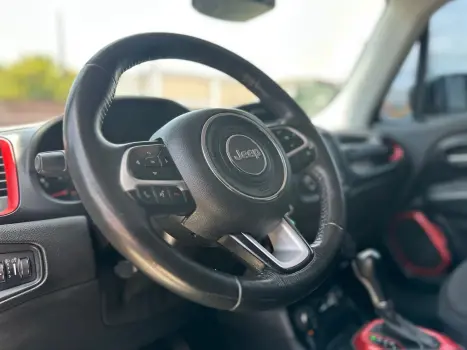 JEEP Renegade 2.0 16V 4P TURBO DIESEL TRAILHAWK 4X4 AUTOM�TICO, Foto 9