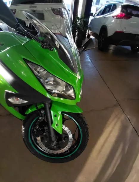 KAWASAKI Ninja 300 , Foto 8