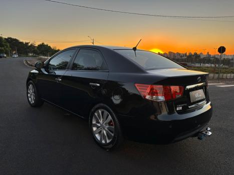 KIA Cerato Sedan 1.6 16V 4P SX3, Foto 6
