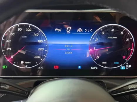 MERCEDES-BENZ C 300 2.0 16V 4P EQ BOOST TURBO H�BRIDO AMG LINE 9G-TRONIC AUTOM�TICO, Foto 9