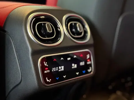 MERCEDES-BENZ C 300 2.0 16V 4P EQ BOOST TURBO H�BRIDO AMG LINE 9G-TRONIC AUTOM�TICO, Foto 15