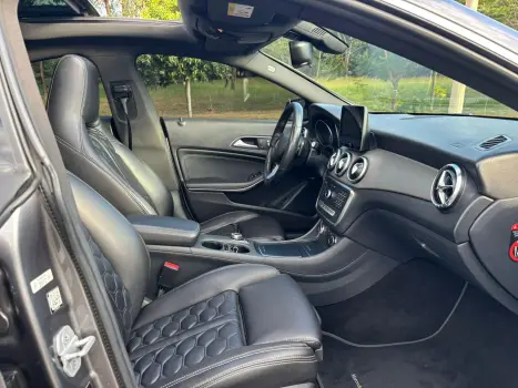 MERCEDES-BENZ CLA 200 1.6 16V 4P CGI 7-G TRONIC AUTOM�TICO DCT, Foto 8