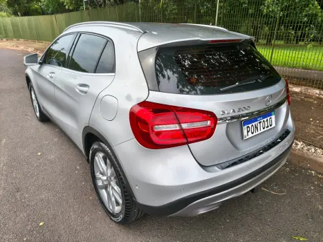 MERCEDES-BENZ GLA 200 1.6 16V 4P FLEX CGI ADVANCE TURBO AUTOMTICO, Foto 2