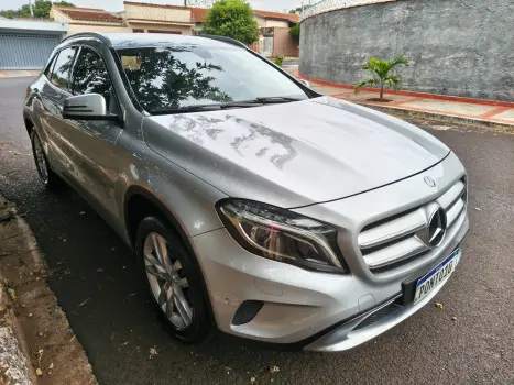 MERCEDES-BENZ GLA 200 1.6 16V 4P FLEX CGI ADVANCE TURBO AUTOMTICO, Foto 5