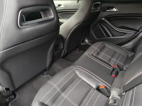 MERCEDES-BENZ GLA 200 1.6 16V 4P FLEX CGI ADVANCE TURBO AUTOMTICO, Foto 9