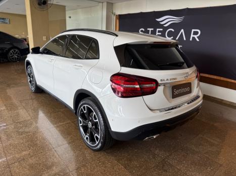 MERCEDES-BENZ GLA 200 1.6 16V 4P FLEX CGI NIGHT TURBO AUTOM�TICO, Foto 5