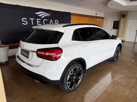 MERCEDES-BENZ GLA 200 1.6 16V 4P FLEX CGI NIGHT TURBO AUTOM�TICO, Foto 6