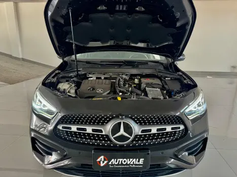 MERCEDES-BENZ GLA 200 1.6 16V 4P FLEX CGI VISION TURBO AUTOM�TICO, Foto 5