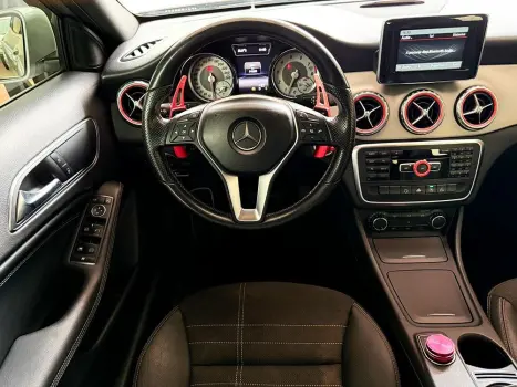 MERCEDES-BENZ GLA 200 1.6 16V 4P CGI ADVANCE TURBO AUTOM�TICO, Foto 6