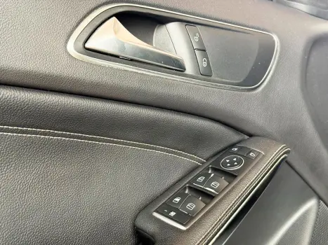 MERCEDES-BENZ GLA 200 1.6 16V 4P CGI ADVANCE TURBO AUTOM�TICO, Foto 10