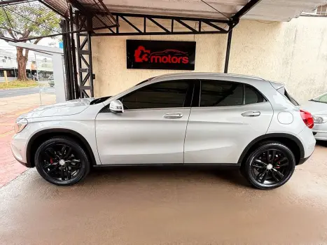 MERCEDES-BENZ GLA 200 1.6 16V 4P CGI ADVANCE TURBO AUTOM�TICO, Foto 13