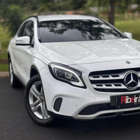MERCEDES-BENZ GLA 200 1.6 16V 4P CGI STYLE TURBO AUTOM�TICO, Foto 3