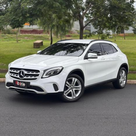 MERCEDES-BENZ GLA 200 1.6 16V 4P CGI STYLE TURBO AUTOM�TICO, Foto 4