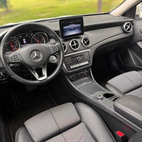 MERCEDES-BENZ GLA 200 1.6 16V 4P CGI STYLE TURBO AUTOM�TICO, Foto 9