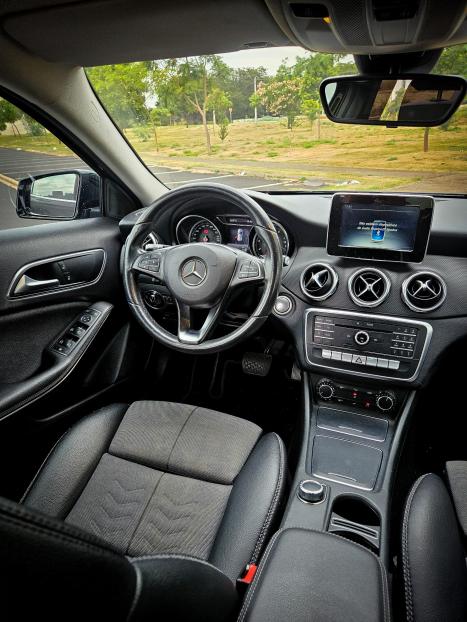 MERCEDES-BENZ GLA 200 1.6 16V 4P CGI STYLE TURBO AUTOM�TICO, Foto 11