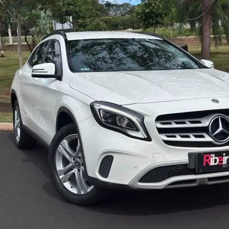 MERCEDES-BENZ GLA 200 1.3 16V 4P GCI STYLE 7G-DCT AUTOM�TICO, Foto 3