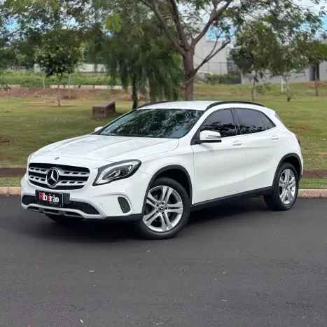 MERCEDES-BENZ GLA 200 1.3 16V 4P GCI STYLE 7G-DCT AUTOM�TICO, Foto 4