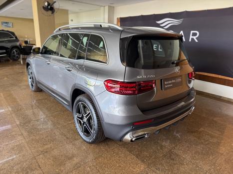 MERCEDES-BENZ GLB 220 2.0 16V 4P MHEV AMG LINE 4MATIC DCT AUTOMTICO, Foto 5