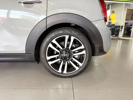 MINI Cooper 2.0 16V 4P TWINPOWER S STEPTRONIC AUTOM�TICO, Foto 16