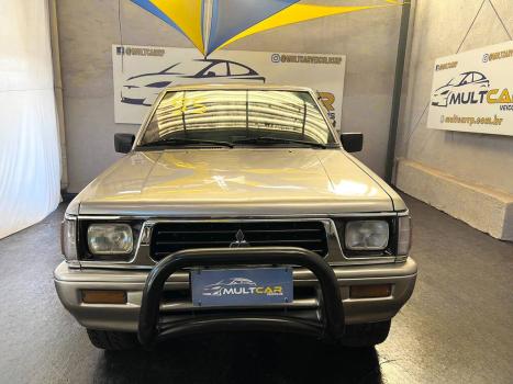 MITSUBISHI L 200 , Foto 2