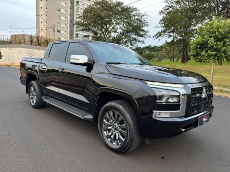 MITSUBISHI L 200 Triton 2.4 16V SPORT HPE-S 4X4 CABINE DUPLA TURBO DIESEL AUTOM�TICO, Foto 3