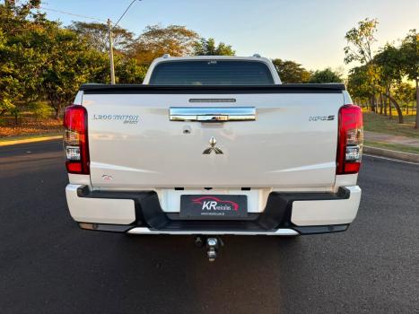 MITSUBISHI L 200 Triton 2.4 16V SPORT HPE-S 4X4 CABINE DUPLA TURBO DIESEL AUTOMÁTICO, Foto 5