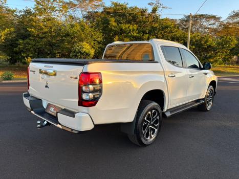 MITSUBISHI L 200 Triton 2.4 16V SPORT HPE-S 4X4 CABINE DUPLA TURBO DIESEL AUTOMÁTICO, Foto 6