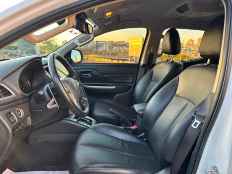 MITSUBISHI L 200 Triton 2.4 16V SPORT HPE-S 4X4 CABINE DUPLA TURBO DIESEL AUTOMÁTICO, Foto 7