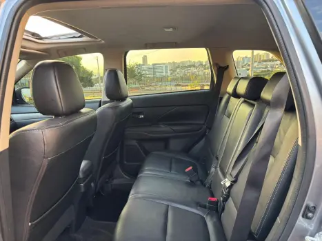 MITSUBISHI Outlander 2.0 16V 4P AUTOM�TICO, Foto 10