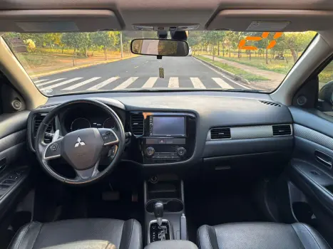 MITSUBISHI Outlander 2.0 16V 4P AUTOM�TICO, Foto 12