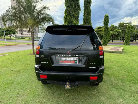 MITSUBISHI Pajero Sport 2.8 4P 4X4 TURBO INTERCOOLER AUTOM�TICO, Foto 3